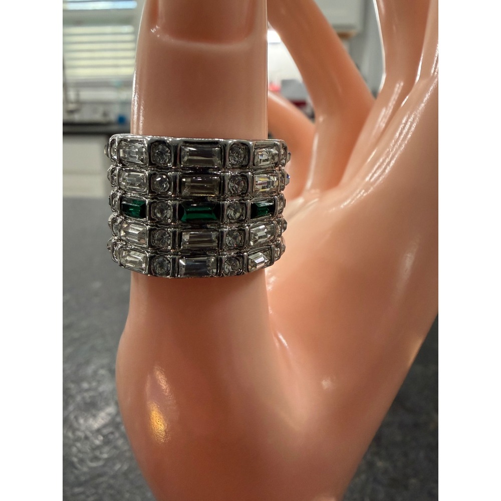 Vintage 80s Emerald Green Crystal Baguette Cocktail Ring Silver Tone Size 7.5
